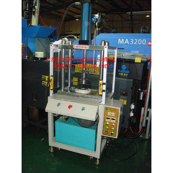 TM-103 four column hydraulic press board